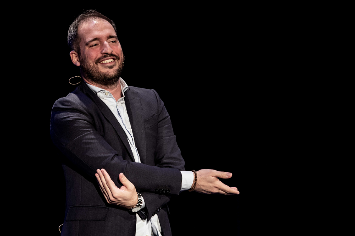 Teatro Romano di Ostia Antica, Filippo Caccamo in “Tel chi Filippo” 15 settembre