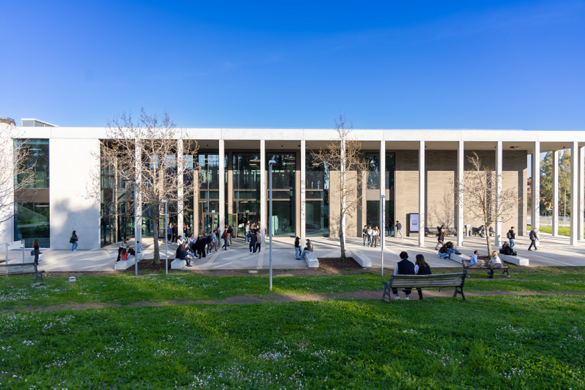 Università Campus Bio-Medico di Roma - Al via tre lauree magistrali in Odontoiatri, Infermieristica e Food Design