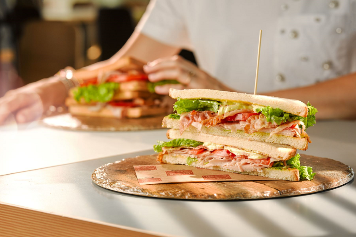 Chef Express e Gambero Rosso Academy realizzata in partnership la nuova nuova linea di snack salati  in arrivo nei punti vendita del canale autostradale