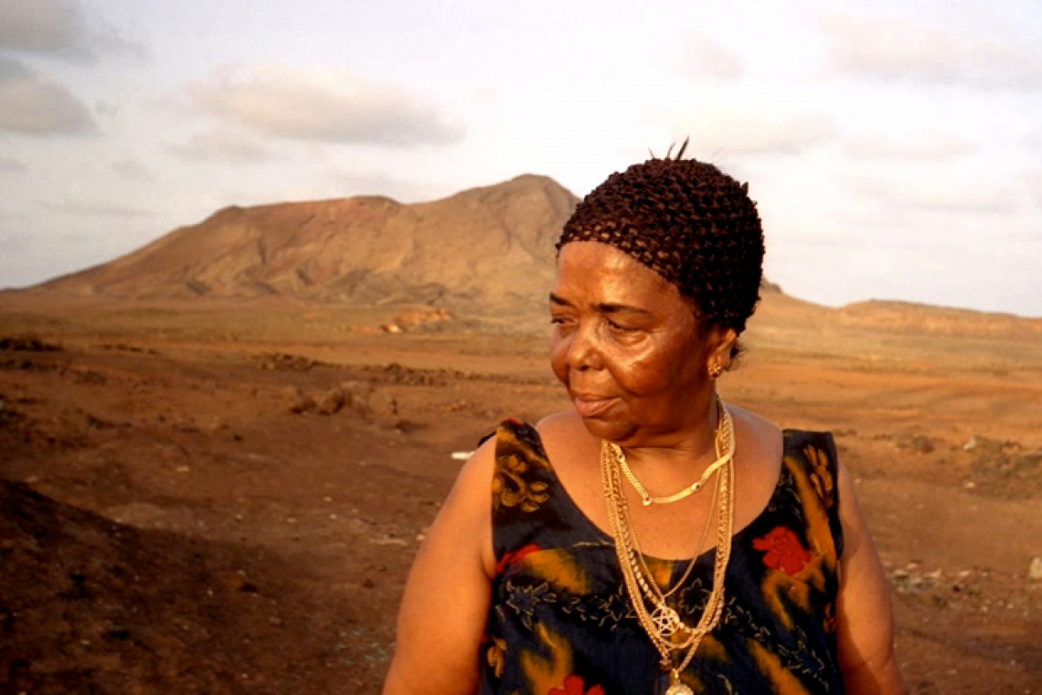 Esce al cinema dal 28 ottobre “Cesária Évora, la diva dai piedi scalzi”