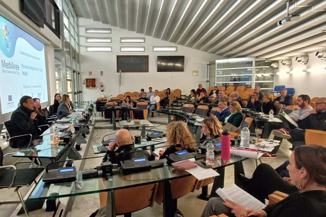 Fiumicino - Sviluppo urbano e sostenibilità: il Sindaco Mario Baccini apre i lavori del laboratorio MEDIAREE 