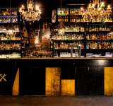 Freni e Frizioni: vent’anni di storie, cocktail e creatività nel cuore di Trastevere