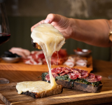 Garage Forno, tra pane e calici di vino a due passi da San Pietro
