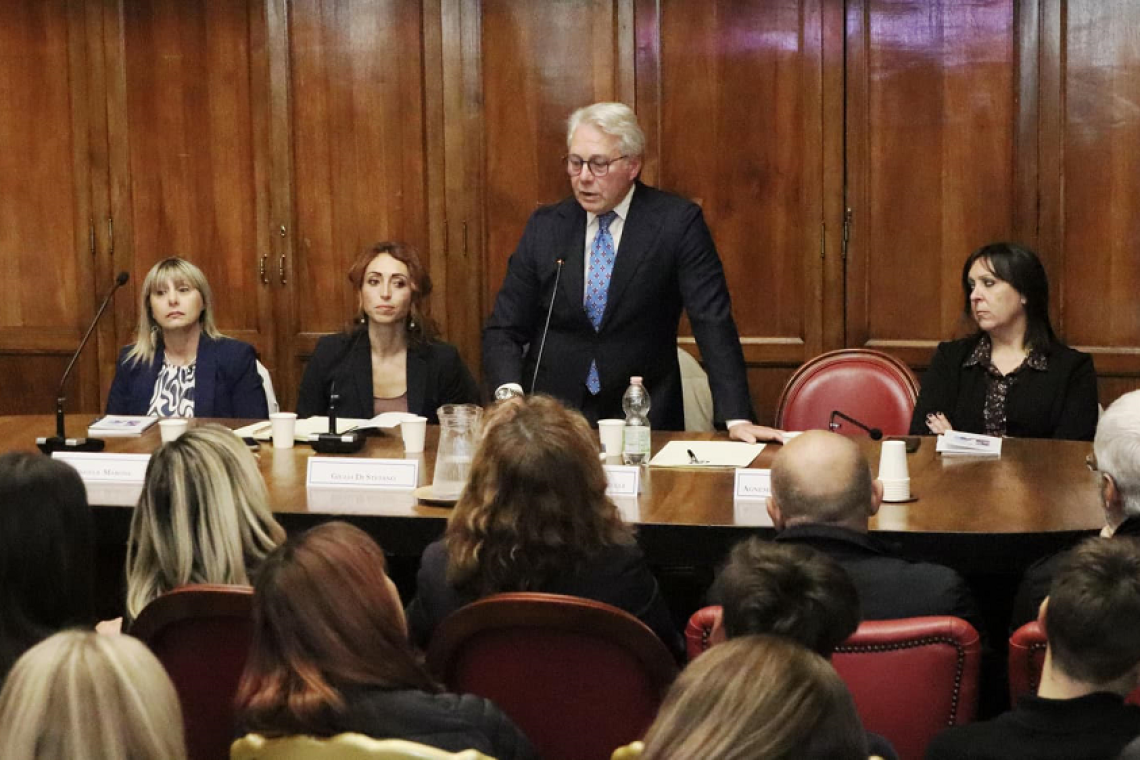 A Palazzo Valentini un dibattito su &quot;il lato oscuro dei social network&quot;: le istituzioni in prima linea per la sicurezza digitale 