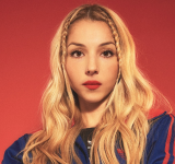 ROOM26 presenta Viviana Casanova Sabato 6 dicembre 2025, ore 23.00