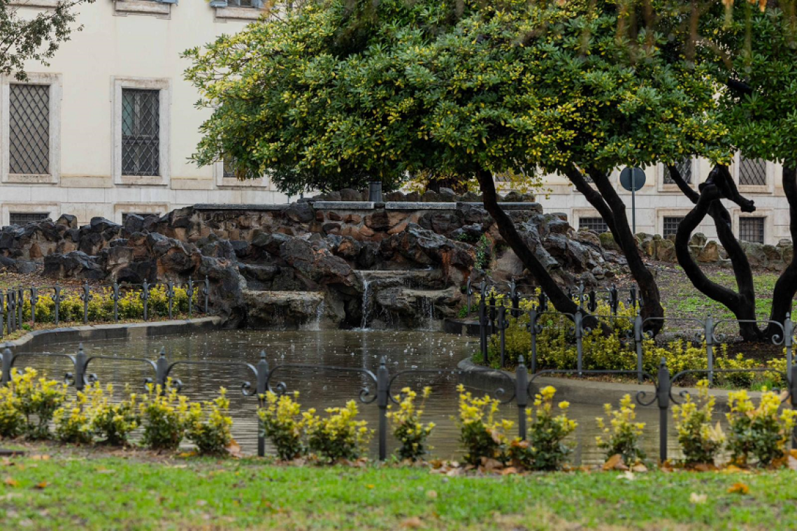 Ambiente: rinascono i giardini Carlo Alberto e Sant'Aandrea al Quirinale.Riqualificate le due aree verdi, ripristinate le fontane e il laghetto interno