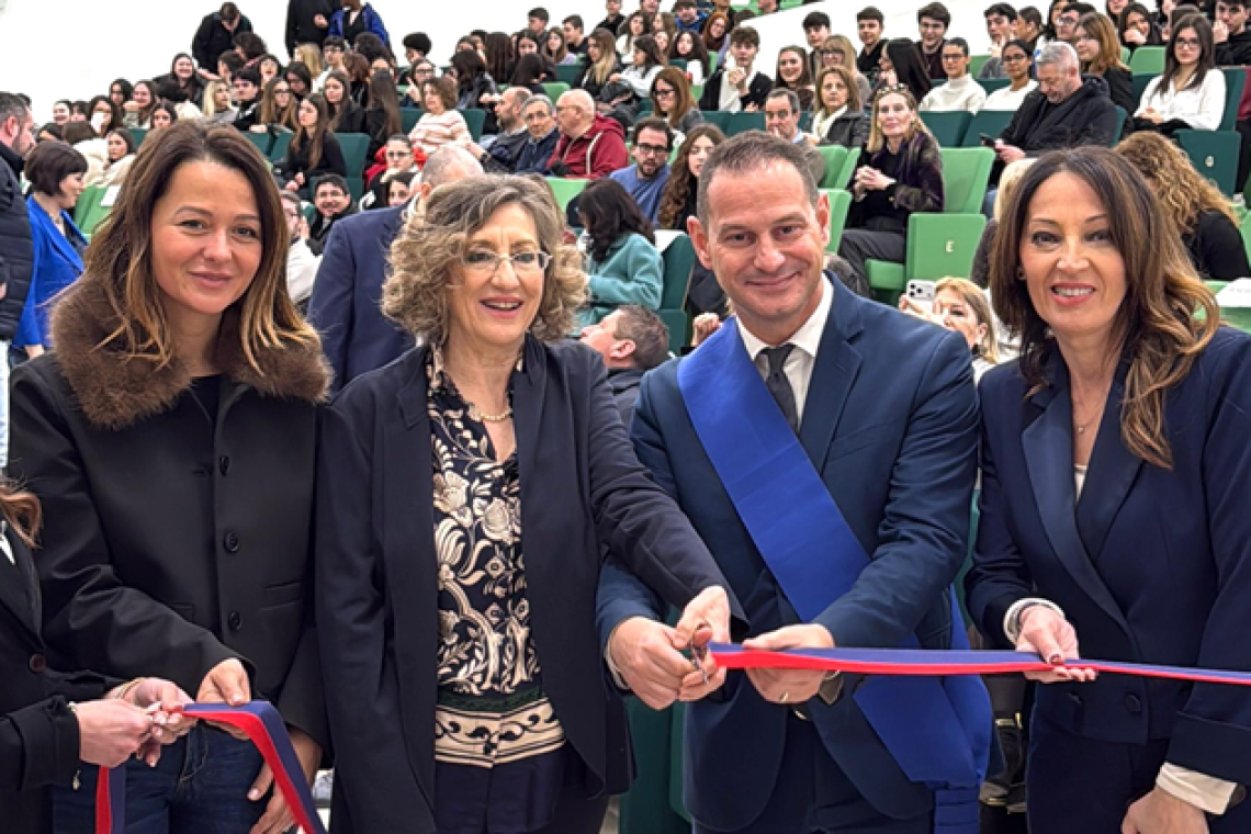 Liceo Amaldi, apre la nuova aula magna. Parrucci: "oltre 2,5 milioni di euro per uno spazio pubblico aperto anche alla cittadinanza" 