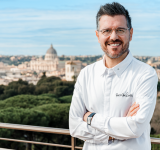 Rocco De Santis al Grand Hotel Flora: nuova firma per il rooftop gastronomico