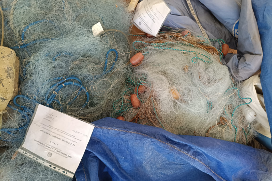 Operazione della Capitaneria di Porto di Anzio contro la pesca abusiva: sequestrate reti per 10.000 metri.