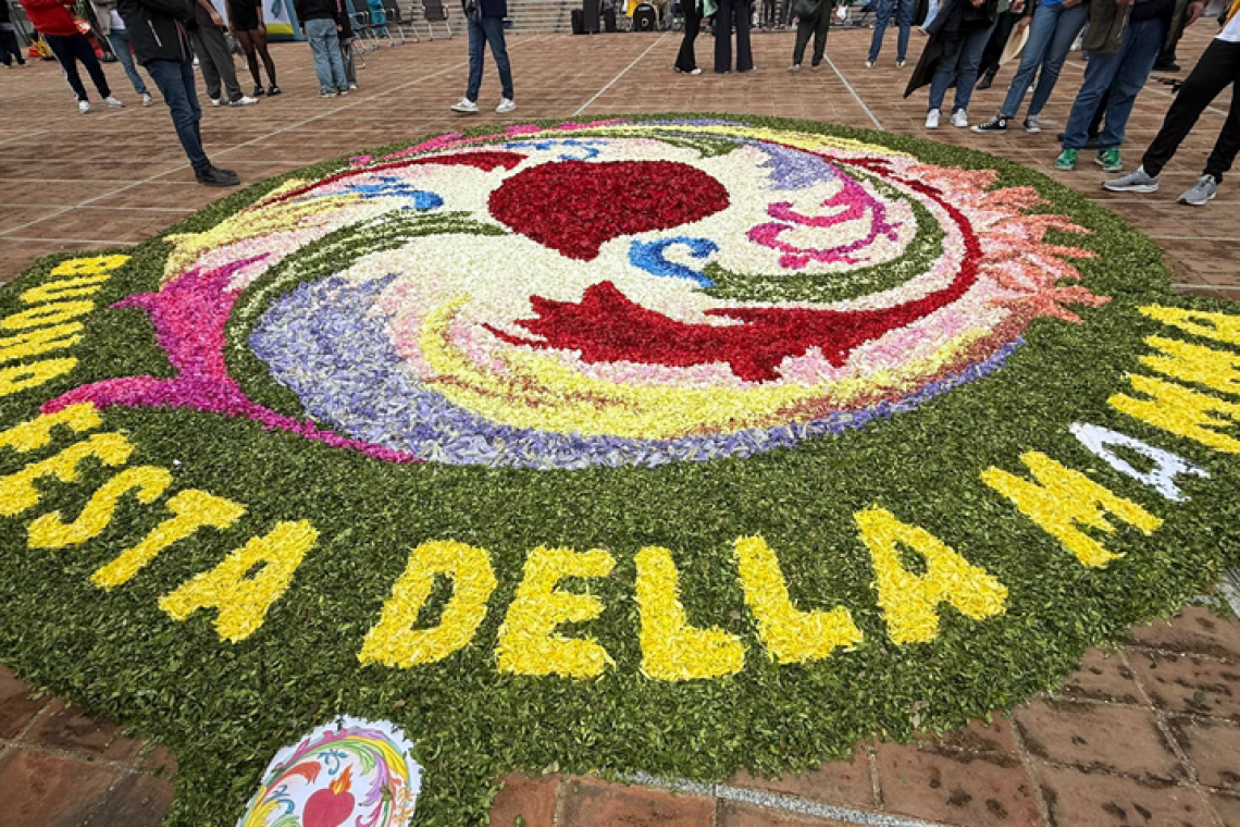 Fiumicino - Festa della mamma tra i fiori 