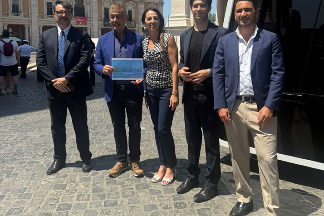 Da Fiumicino al Campidoglio, a Roma la sperimentazione del veicolo elettrico che dialoga con la Smart Road