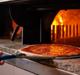 Papilla, all’Appio Latino la pizzeria di quartiere che unisce gusto, musica e un impasto tra Roma e Napoli